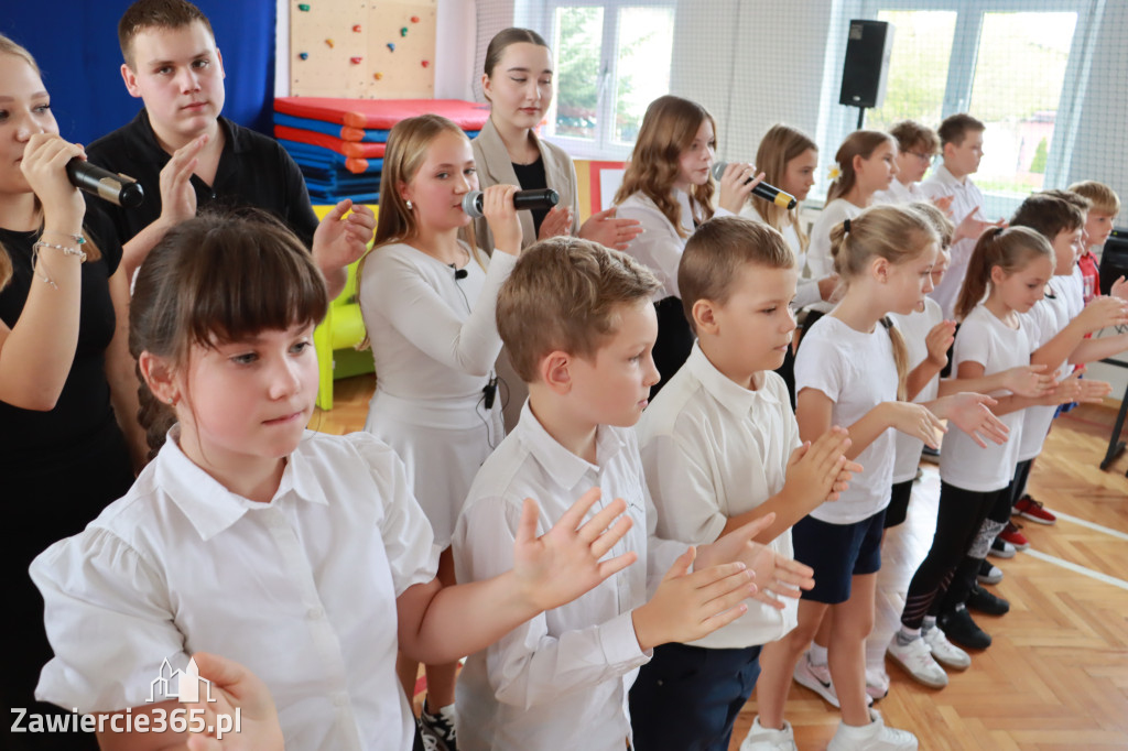 Fotorelacja: Dzień Edukacji Narodowej w Sp4 Zawiercie