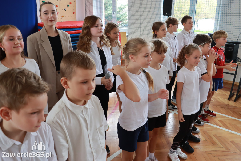 Fotorelacja: Dzień Edukacji Narodowej w Sp4 Zawiercie