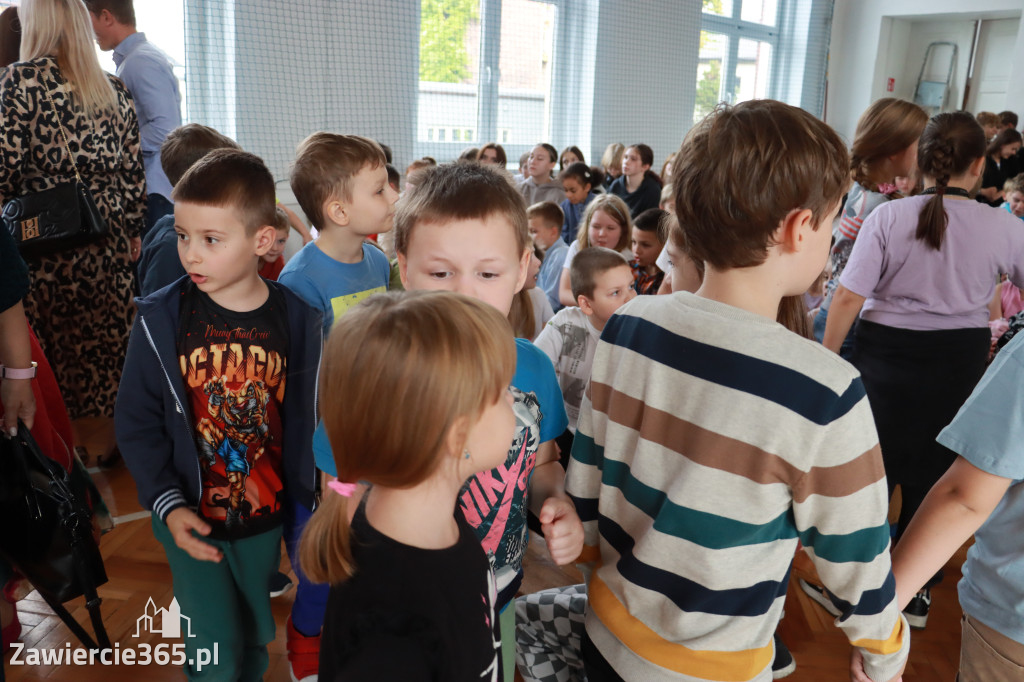 Fotorelacja: Dzień Edukacji Narodowej w Sp4 Zawiercie