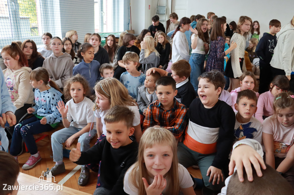 Fotorelacja: Dzień Edukacji Narodowej w Sp4 Zawiercie