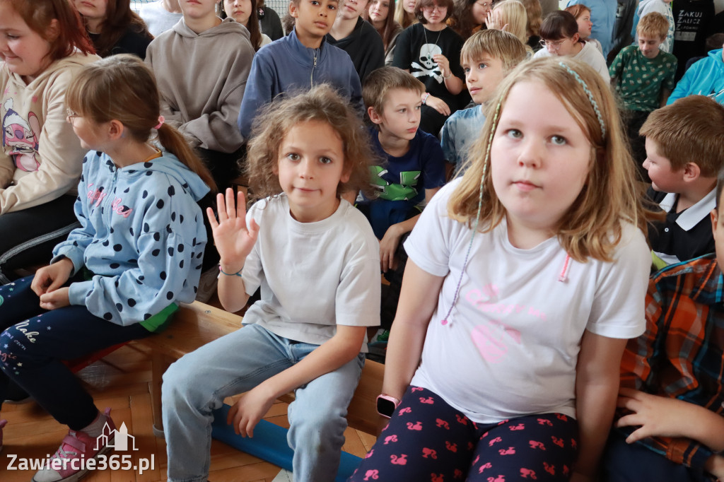 Fotorelacja: Dzień Edukacji Narodowej w Sp4 Zawiercie