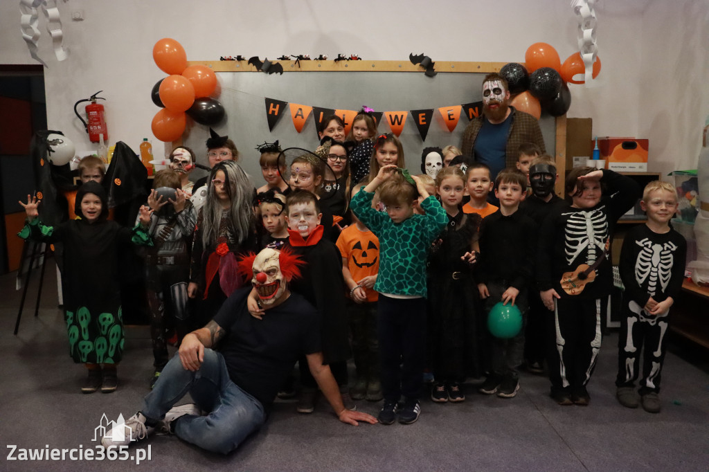 Fotorelacja: Halloween w Małym Centrum Nauki SOWA w Zawierciu