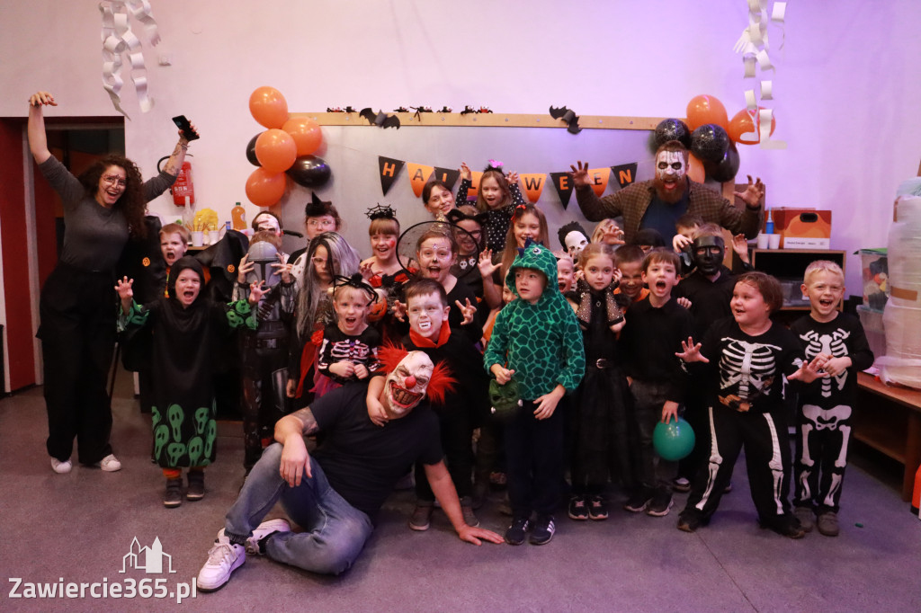 Fotorelacja: Halloween w Małym Centrum Nauki SOWA w Zawierciu