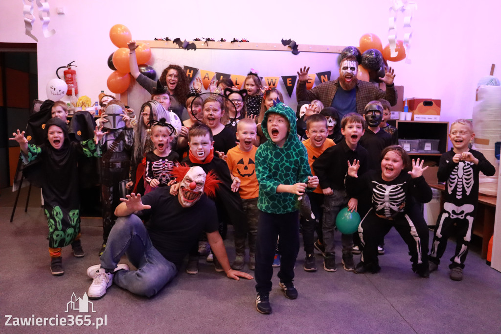 Fotorelacja: Halloween w Małym Centrum Nauki SOWA w Zawierciu