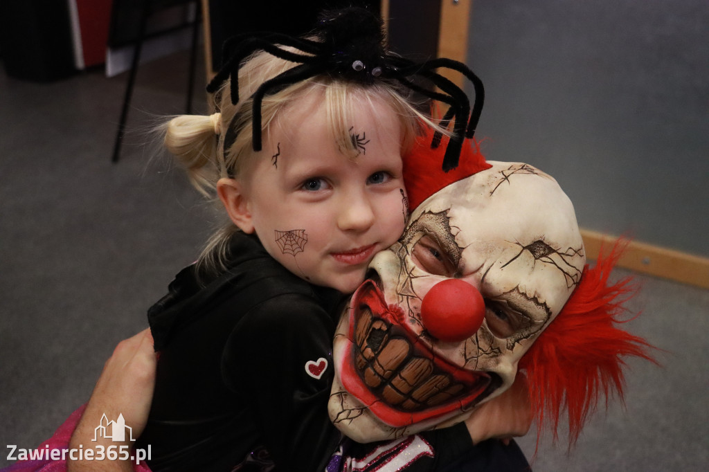 Fotorelacja: Halloween w Małym Centrum Nauki SOWA w Zawierciu