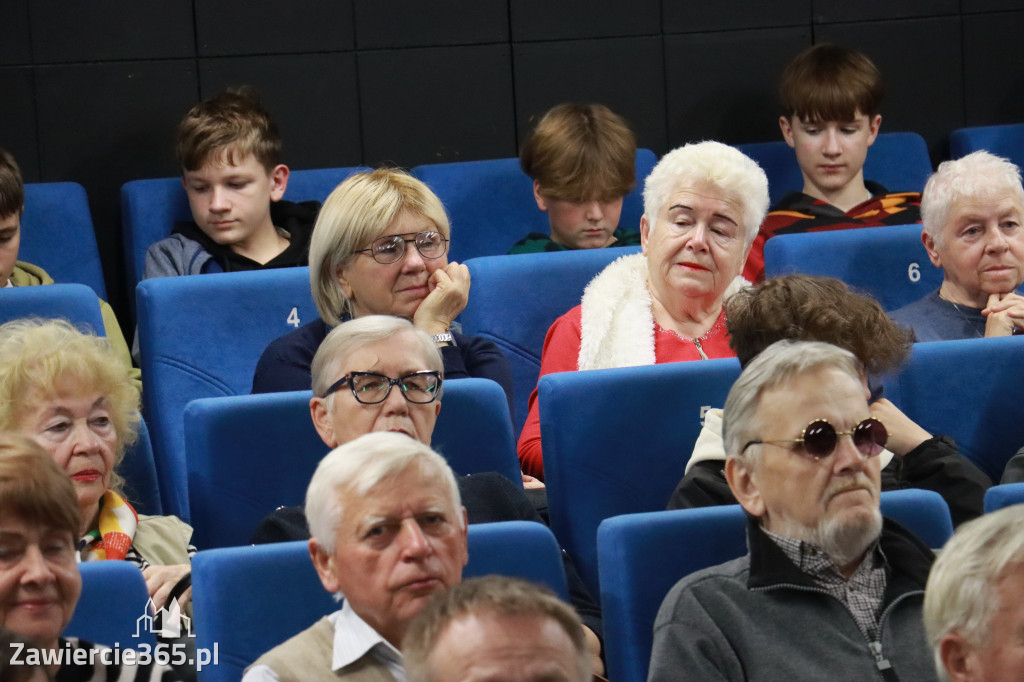 Fotorelacja: NIEPODLEGŁEJ CZEŚĆ I CHWAŁA w MOK Zawiercie