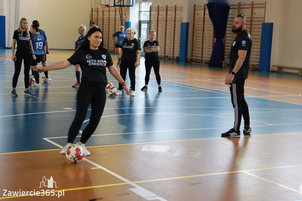 Fotorelacja: Mecz Piłki Chodzonej z School Football