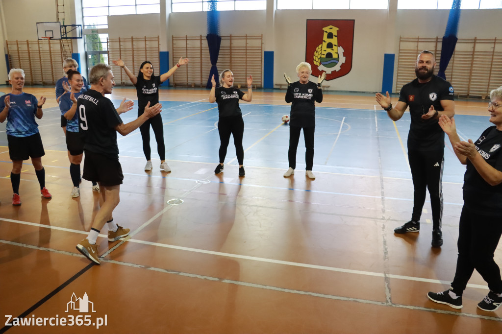 Fotorelacja: Mecz Piłki Chodzonej z School Football