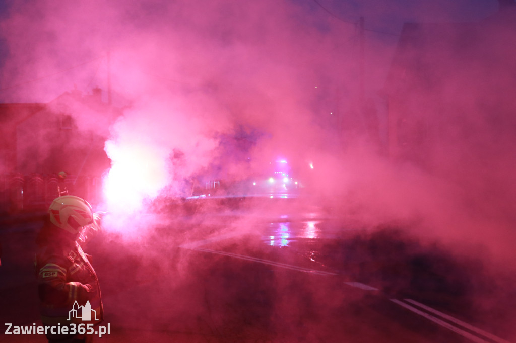 Fotorelacja: Powitanie nowego samochodu ratowniczo-gaśniczego w OSP Zawiercie-Bzów