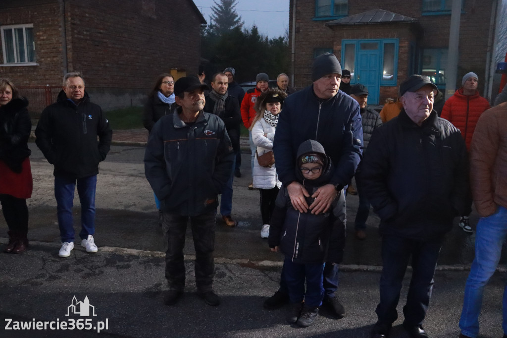 Fotorelacja: Powitanie nowego samochodu ratowniczo-gaśniczego w OSP Zawiercie-Bzów