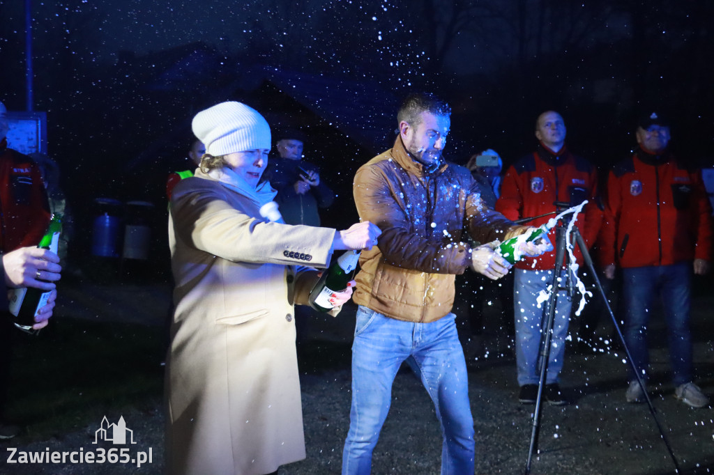 Fotorelacja: Powitanie nowego samochodu ratowniczo-gaśniczego w OSP Zawiercie-Bzów