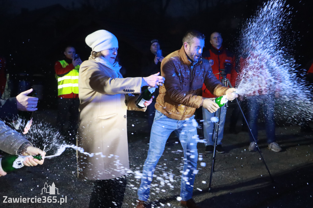 Fotorelacja: Powitanie nowego samochodu ratowniczo-gaśniczego w OSP Zawiercie-Bzów