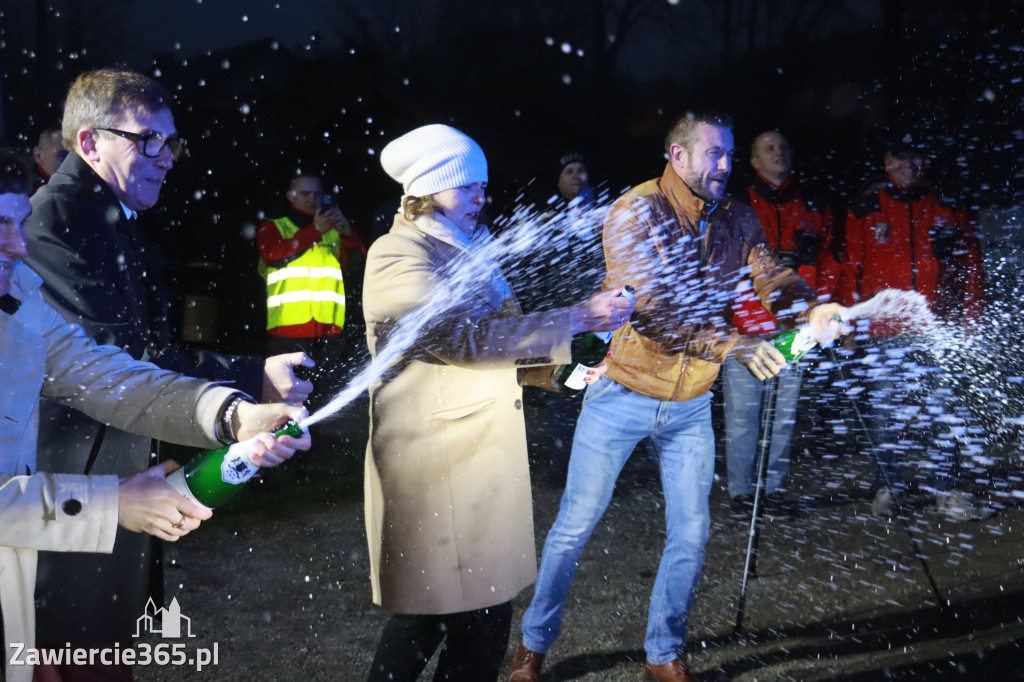 Fotorelacja: Powitanie nowego samochodu ratowniczo-gaśniczego w OSP Zawiercie-Bzów