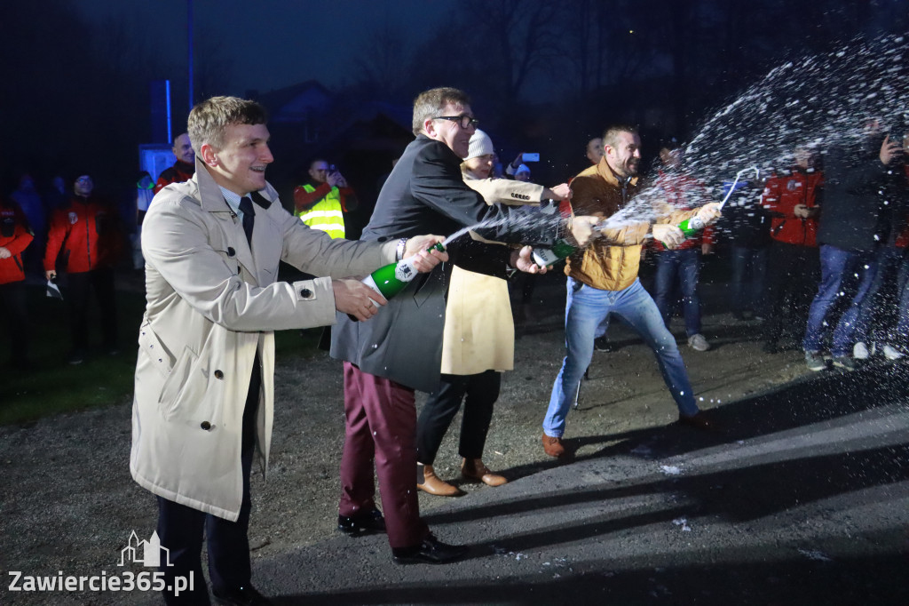 Fotorelacja: Powitanie nowego samochodu ratowniczo-gaśniczego w OSP Zawiercie-Bzów