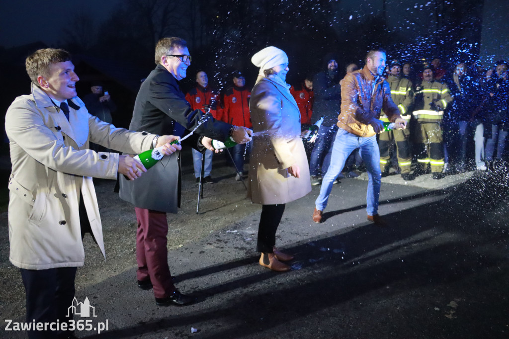 Fotorelacja: Powitanie nowego samochodu ratowniczo-gaśniczego w OSP Zawiercie-Bzów