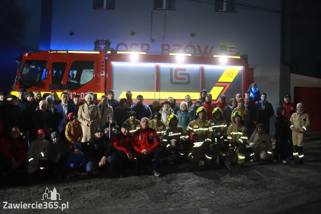 Fotorelacja: Powitanie nowego samochodu ratowniczo-gaśniczego w OSP Zawiercie-Bzów