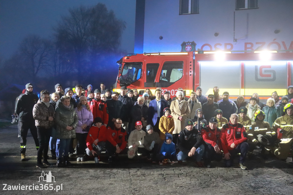 Fotorelacja: Powitanie nowego samochodu ratowniczo-gaśniczego w OSP Zawiercie-Bzów