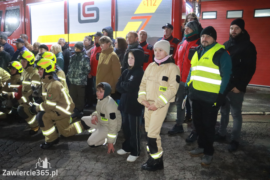 Fotorelacja: Powitanie nowego samochodu ratowniczo-gaśniczego w OSP Zawiercie-Bzów