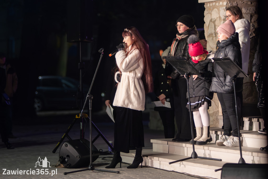 Fotorelacja: Koncert Pieśni Patriotycznej KU WOLNOŚCI w Zawierciu