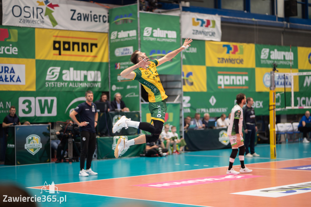 Fotorelacja: Świetne widowisko siatkarskie  Zawiercie -ZAKSA 3:1