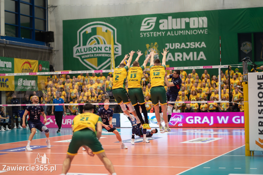 Fotorelacja: Świetne widowisko siatkarskie  Zawiercie -ZAKSA 3:1