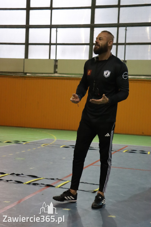 Fotorelacja: Pierwsze pokazowe zajęcia Walking Football w Zawierciu
