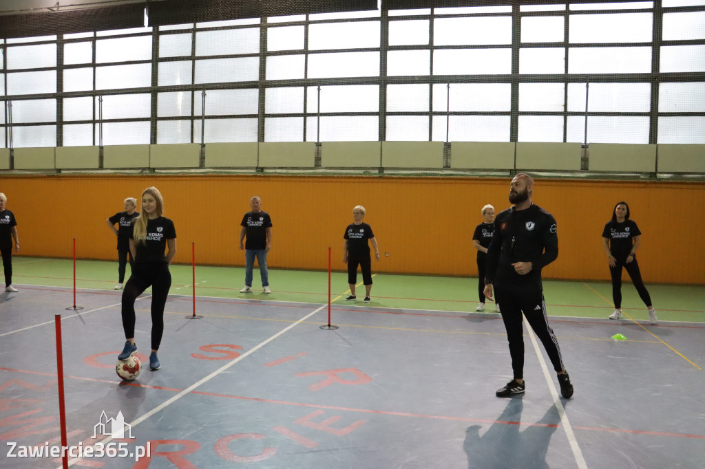 Fotorelacja: Pierwsze pokazowe zajęcia Walking Football w Zawierciu