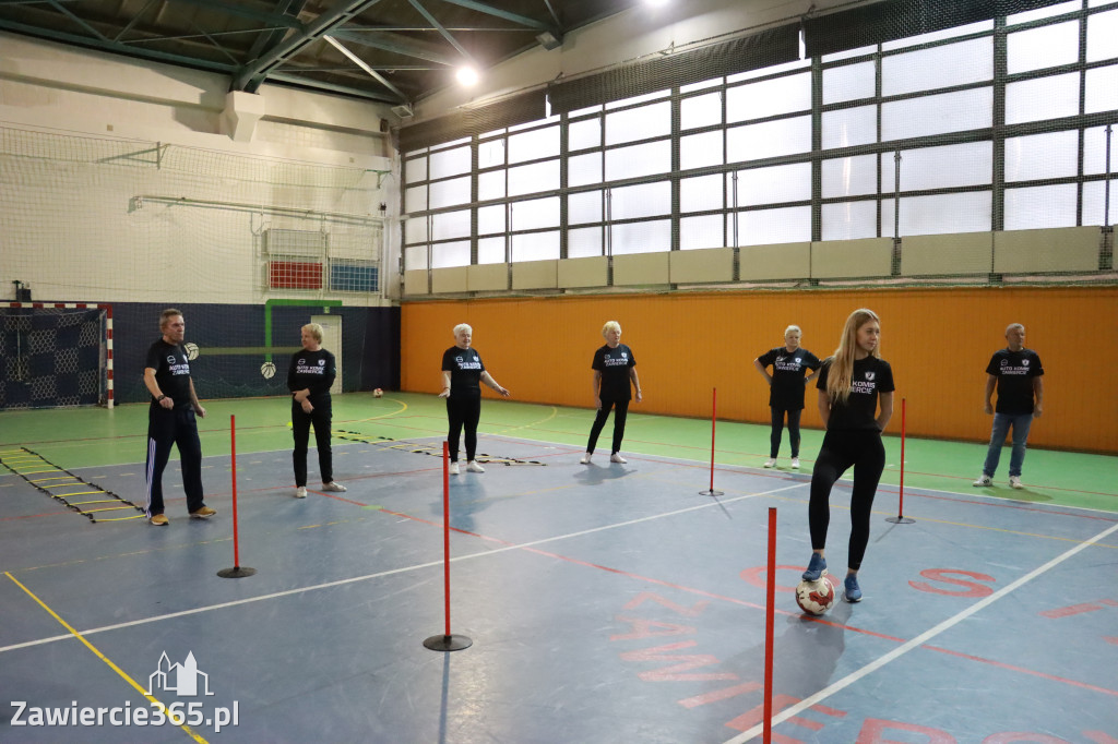 Fotorelacja: Pierwsze pokazowe zajęcia Walking Football w Zawierciu