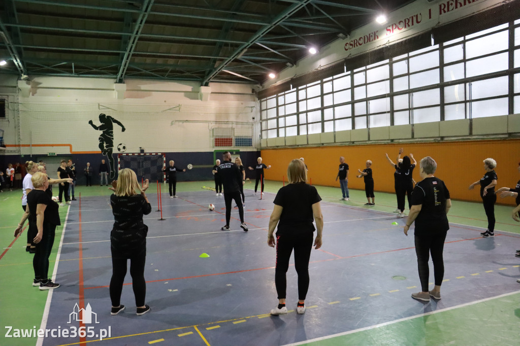 Fotorelacja: Pierwsze pokazowe zajęcia Walking Football w Zawierciu