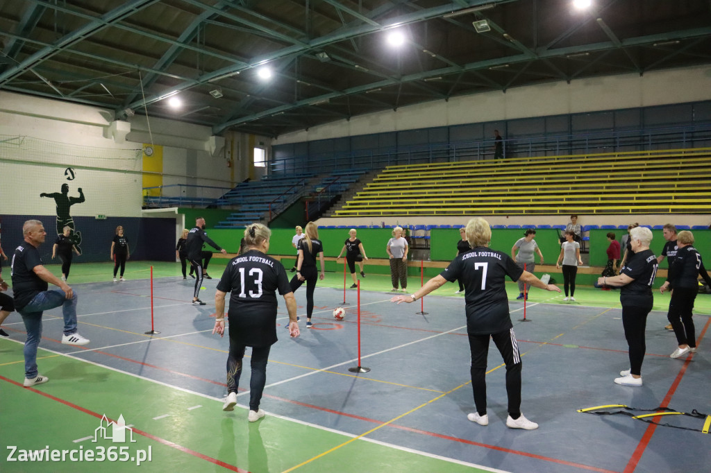 Fotorelacja: Pierwsze pokazowe zajęcia Walking Football w Zawierciu