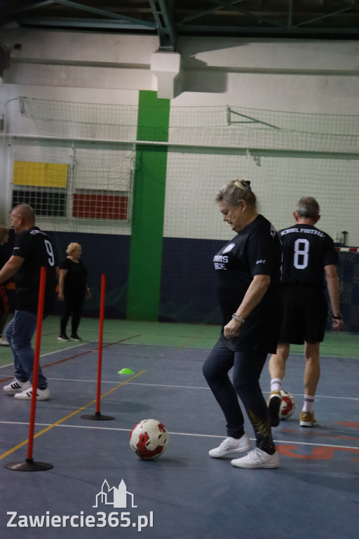 Fotorelacja: Pierwsze pokazowe zajęcia Walking Football w Zawierciu