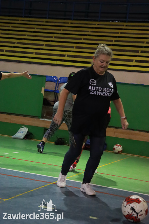 Fotorelacja: Pierwsze pokazowe zajęcia Walking Football w Zawierciu