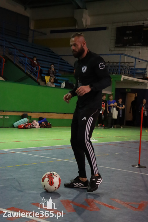 Fotorelacja: Pierwsze pokazowe zajęcia Walking Football w Zawierciu