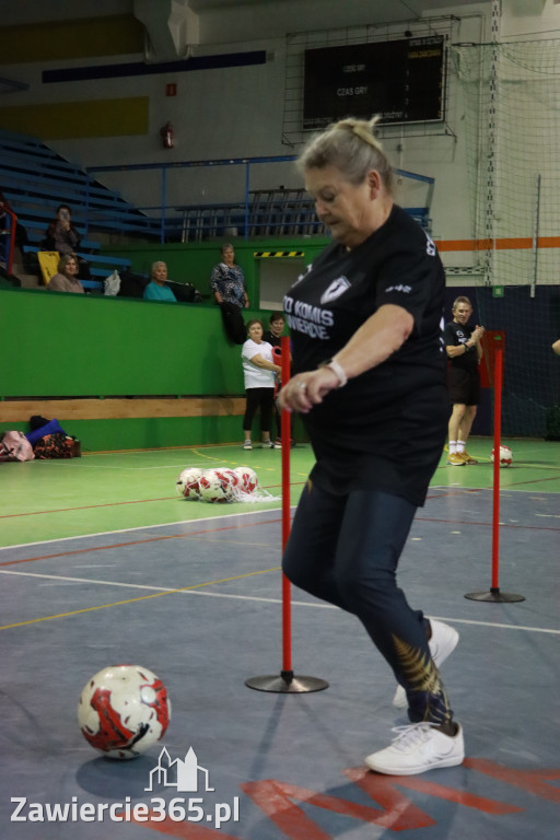 Fotorelacja: Pierwsze pokazowe zajęcia Walking Football w Zawierciu