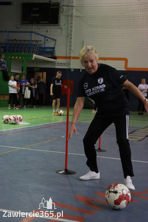 Fotorelacja: Pierwsze pokazowe zajęcia Walking Football w Zawierciu