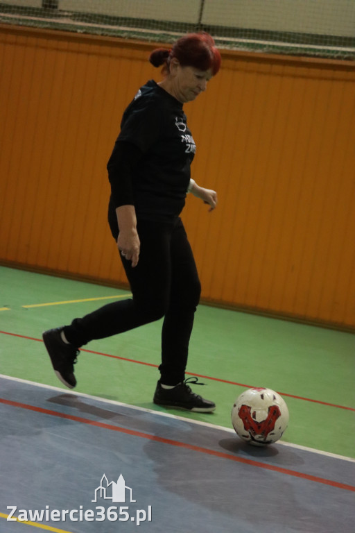 Fotorelacja: Pierwsze pokazowe zajęcia Walking Football w Zawierciu