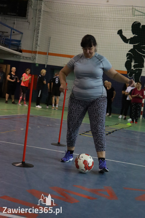 Fotorelacja: Pierwsze pokazowe zajęcia Walking Football w Zawierciu