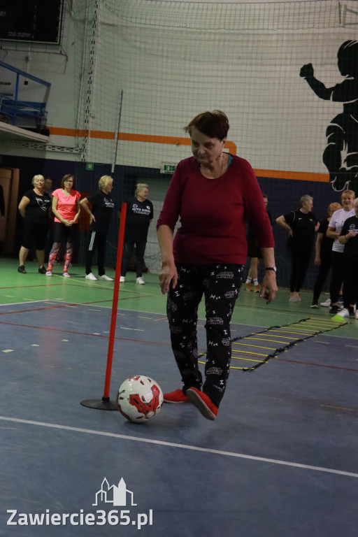 Fotorelacja: Pierwsze pokazowe zajęcia Walking Football w Zawierciu