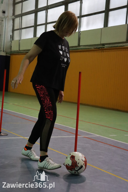 Fotorelacja: Pierwsze pokazowe zajęcia Walking Football w Zawierciu