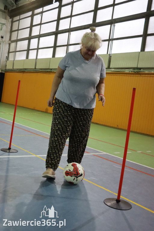 Fotorelacja: Pierwsze pokazowe zajęcia Walking Football w Zawierciu