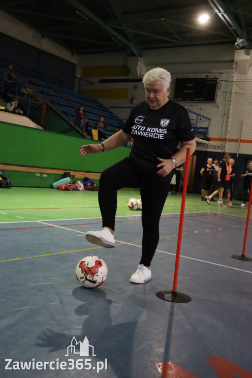 Fotorelacja: Pierwsze pokazowe zajęcia Walking Football w Zawierciu