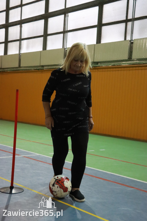 Fotorelacja: Pierwsze pokazowe zajęcia Walking Football w Zawierciu