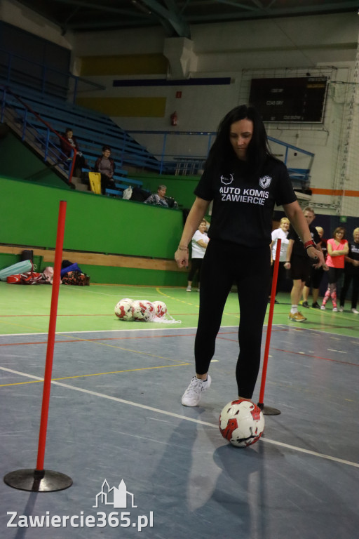Fotorelacja: Pierwsze pokazowe zajęcia Walking Football w Zawierciu