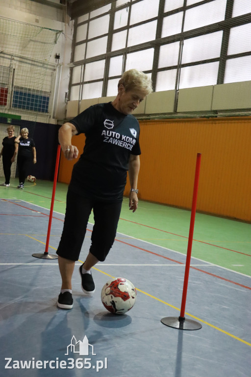 Fotorelacja: Pierwsze pokazowe zajęcia Walking Football w Zawierciu