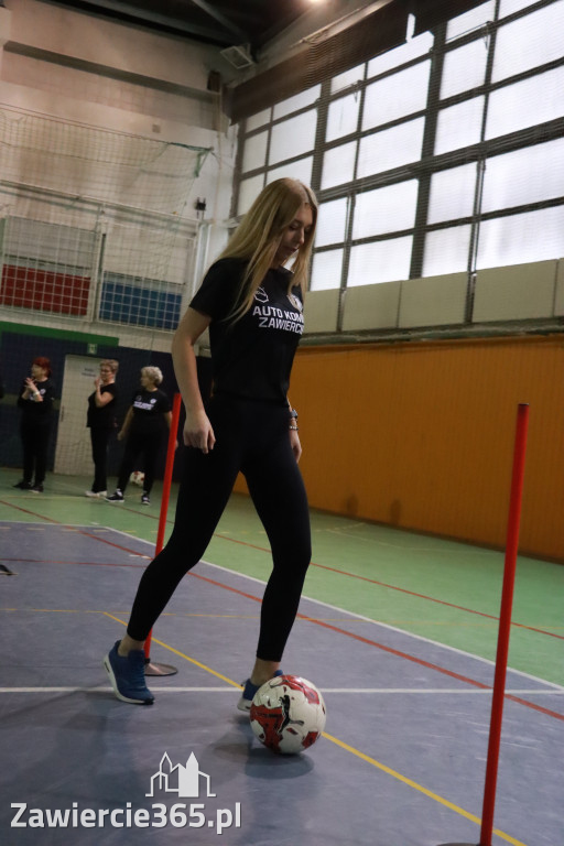 Fotorelacja: Pierwsze pokazowe zajęcia Walking Football w Zawierciu