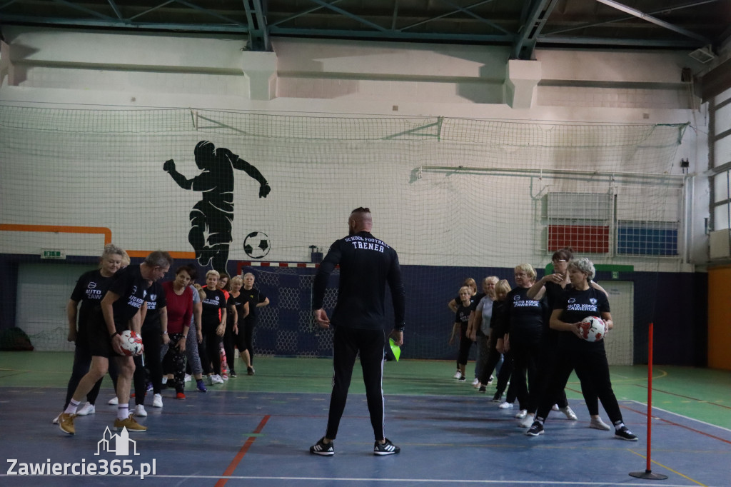 Fotorelacja: Pierwsze pokazowe zajęcia Walking Football w Zawierciu