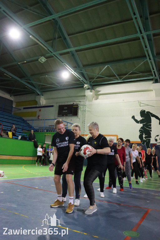 Fotorelacja: Pierwsze pokazowe zajęcia Walking Football w Zawierciu