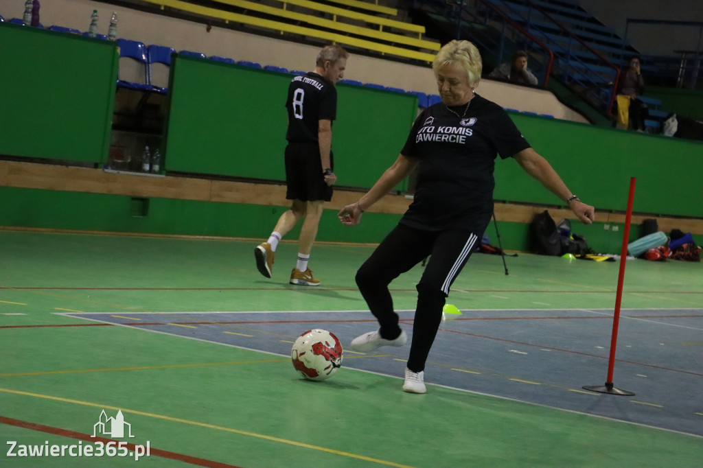 Fotorelacja: Pierwsze pokazowe zajęcia Walking Football w Zawierciu
