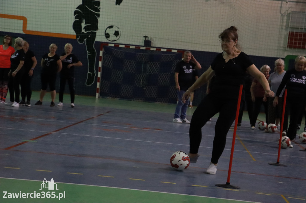 Fotorelacja: Pierwsze pokazowe zajęcia Walking Football w Zawierciu