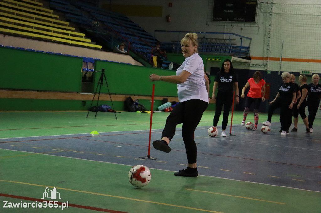 Fotorelacja: Pierwsze pokazowe zajęcia Walking Football w Zawierciu